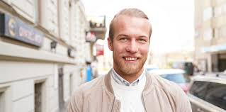 <em>David L., Stockholm</em>